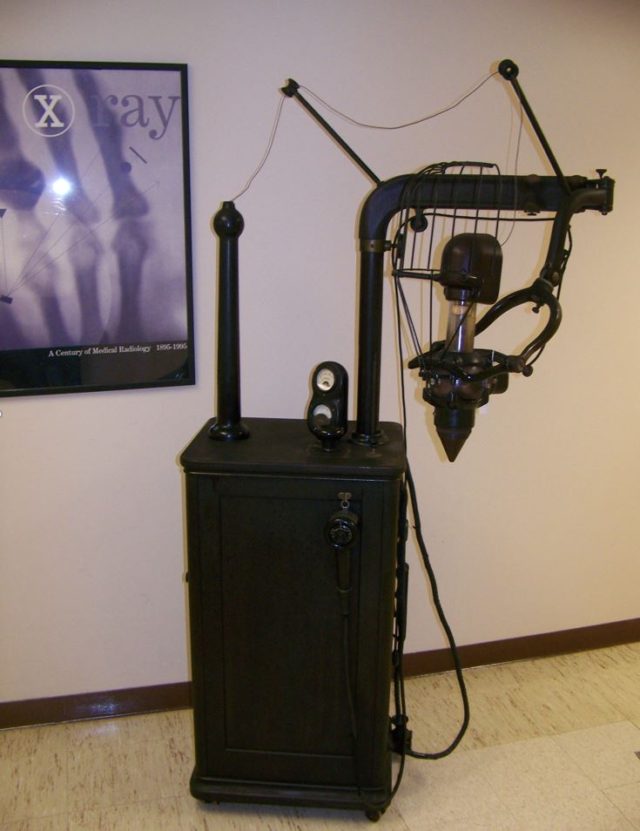 Collection MUSEUM OF RADIOLOGY & MEDICAL PHYSICS